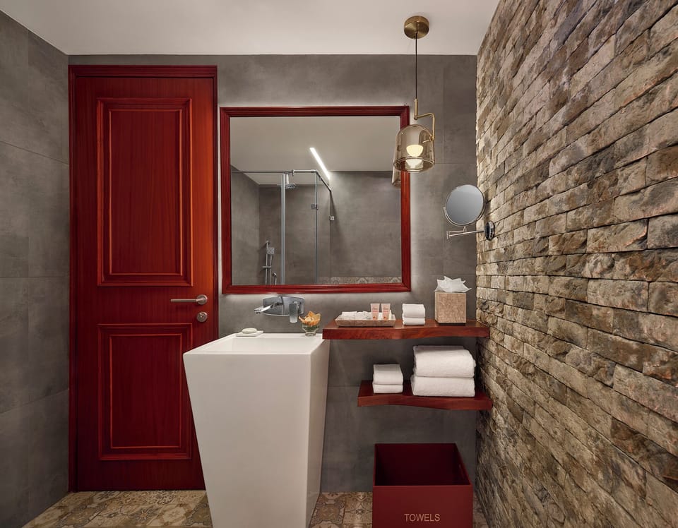 Shower, free toiletries, hair dryer, bathrobes