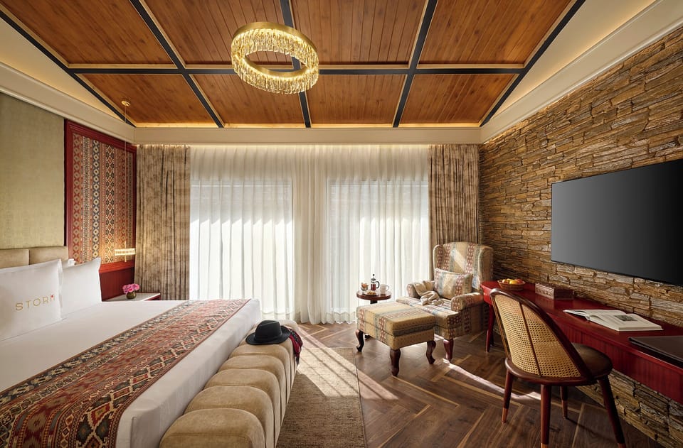 Deluxe Room, 1 King Bed (Deluxe Room) | Egyptian cotton sheets, premium bedding, down comforters