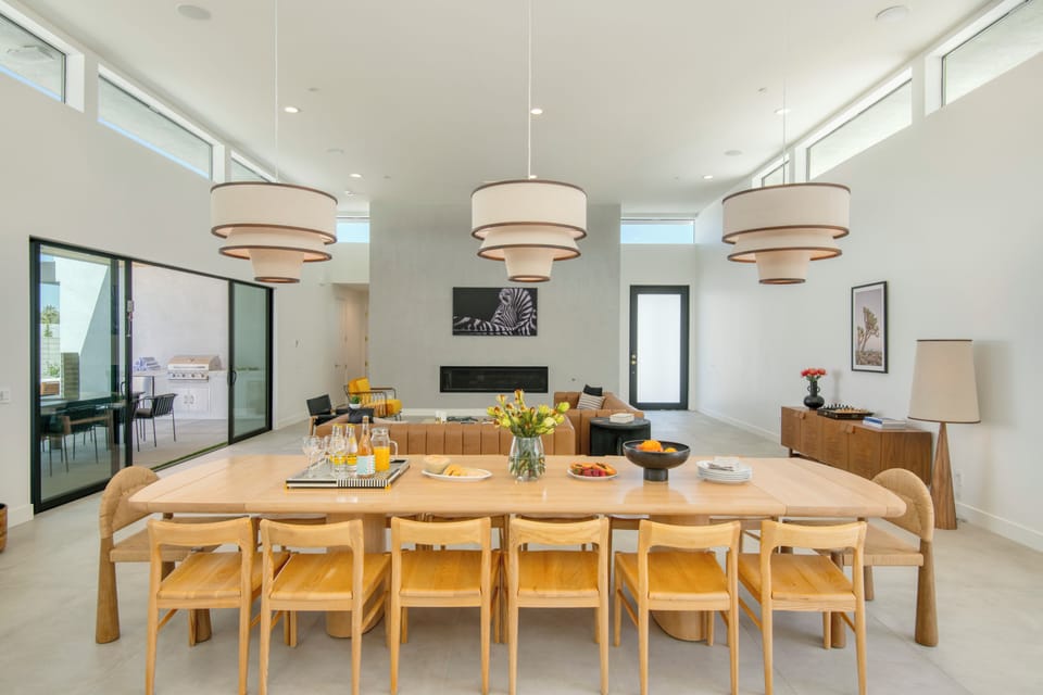 Dining area. (Polo Villa 16)