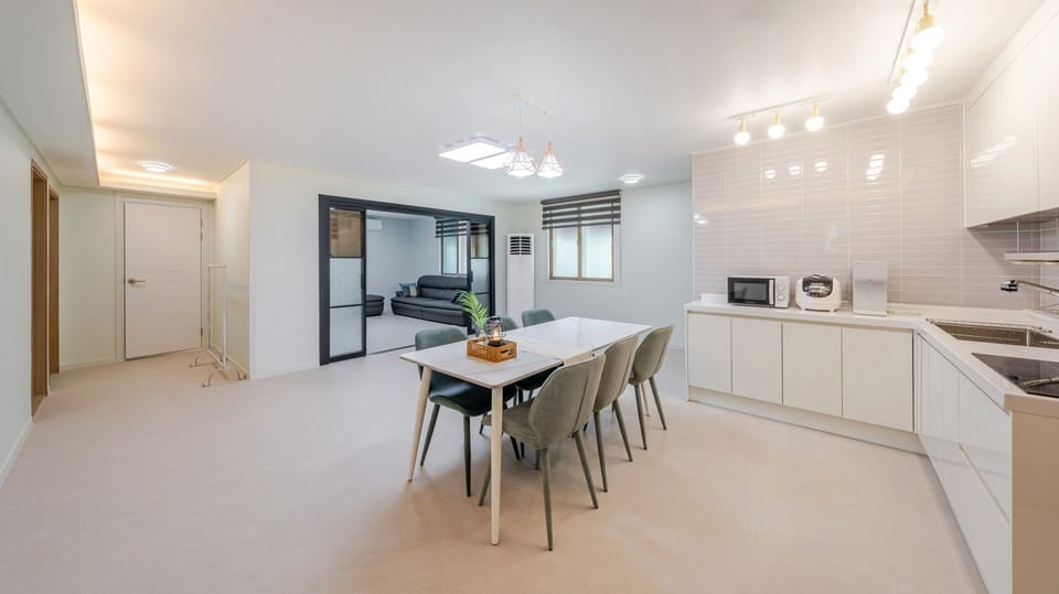 Basic Room, 2 Bedrooms (Private House(2025New/ Jacuzzi/BBQ)) | 2 bedrooms, free WiFi