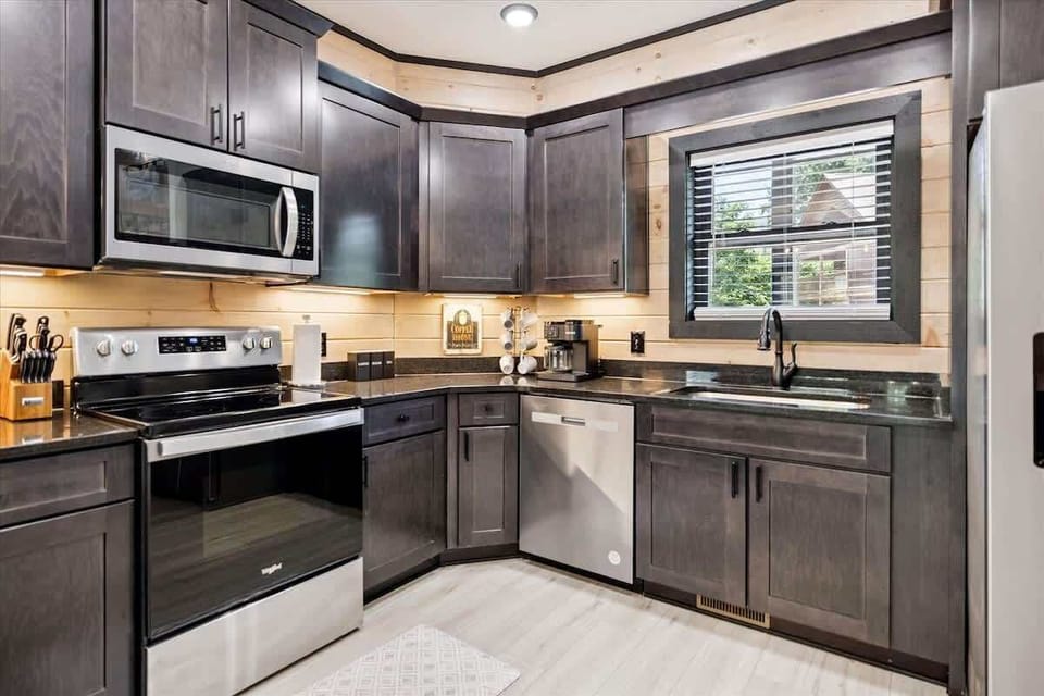 Modern appliances and sleek decor for your culinary adventures in Pigeon Forge!