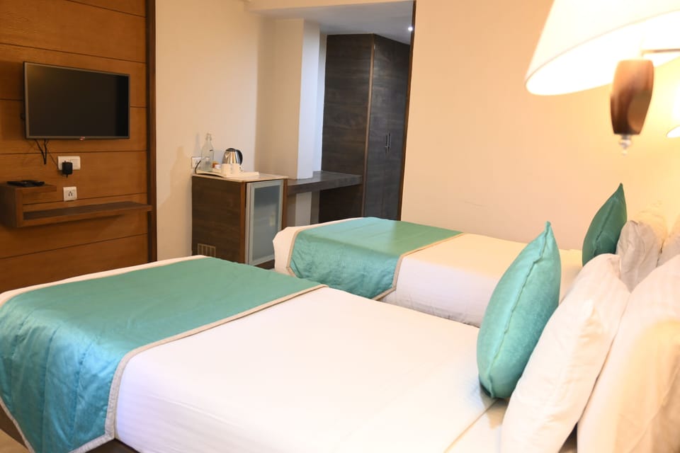 Deluxe Double or Twin Room, City View