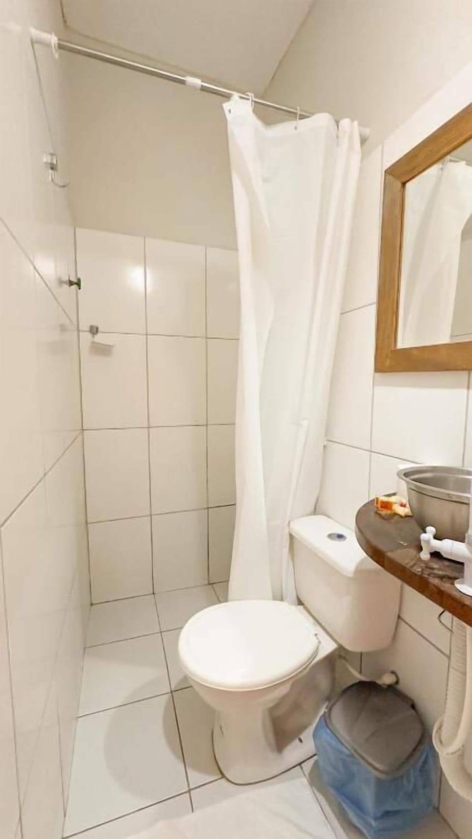 Shower, towels, soap, shampoo