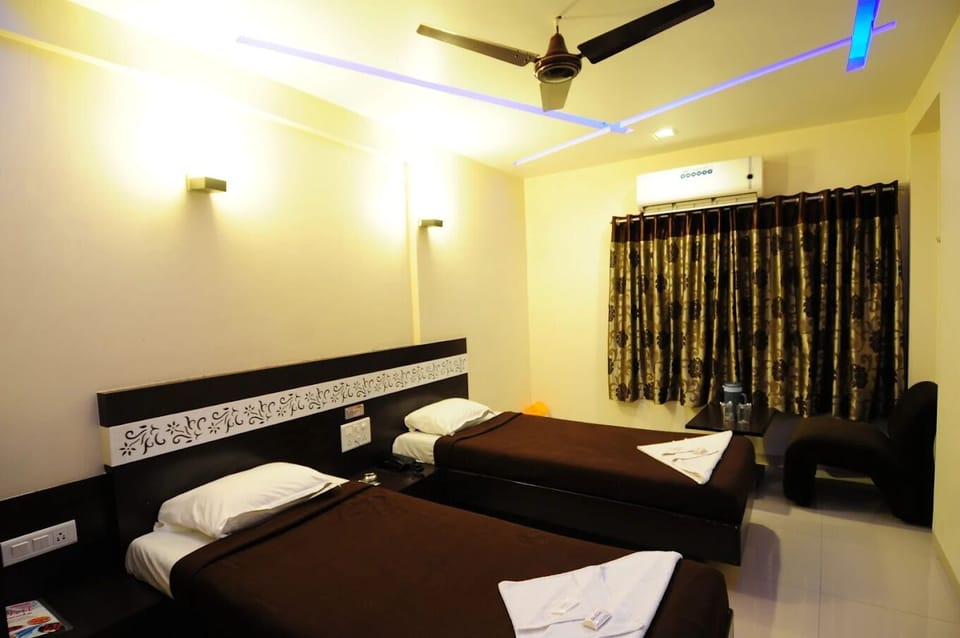 Executive Double Room, City View | Laptop workspace, free WiFi
