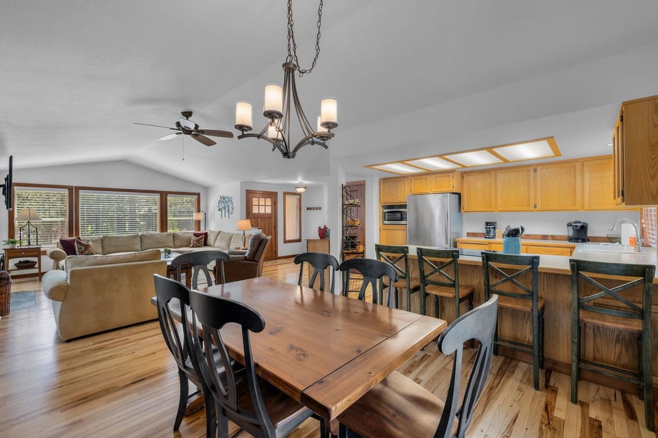 Enjoy meals together around a table that comfortably seats 6.