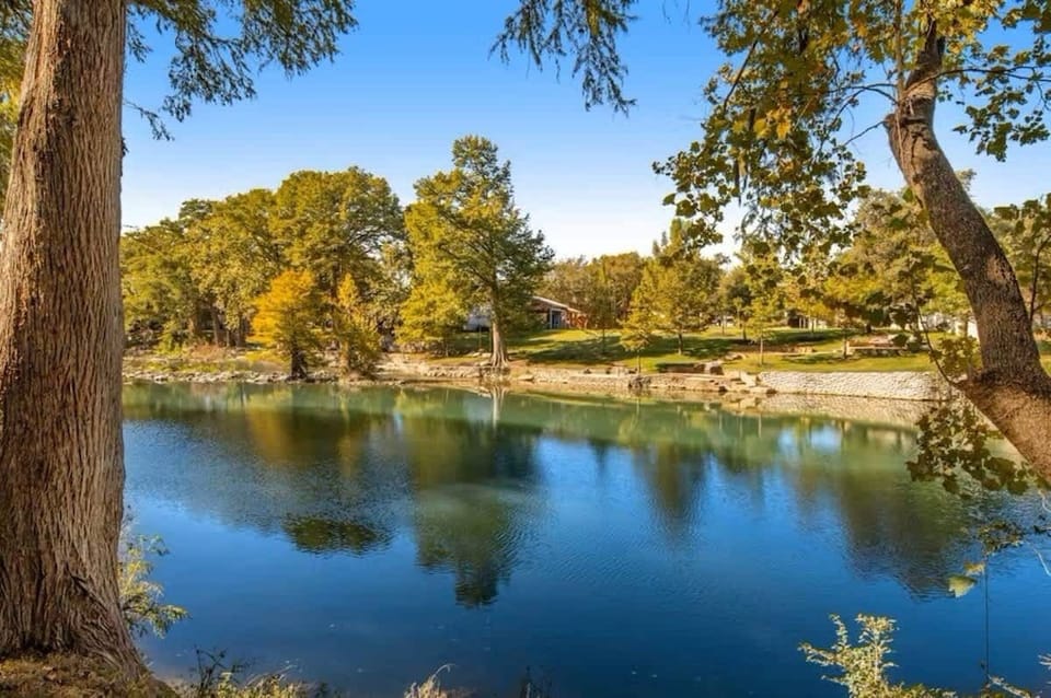 This condo has Guadalupe River Access!