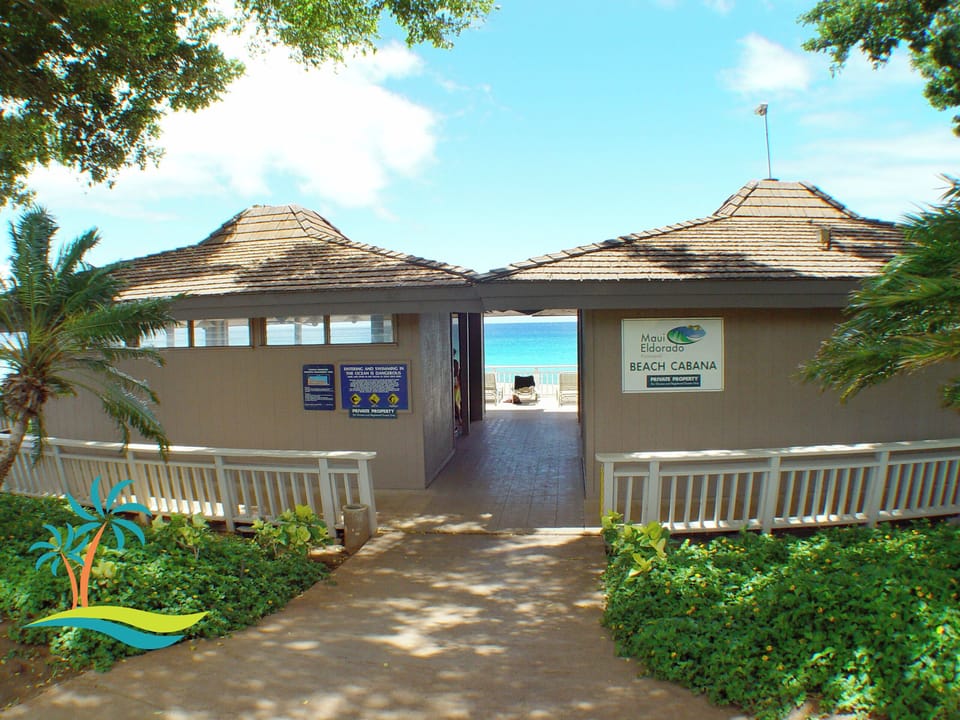 Entrance to Beachfront Clubhouse