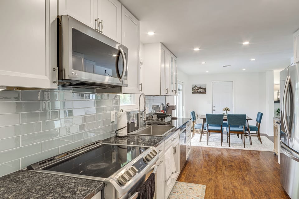 House (3 Bedrooms) | Interior