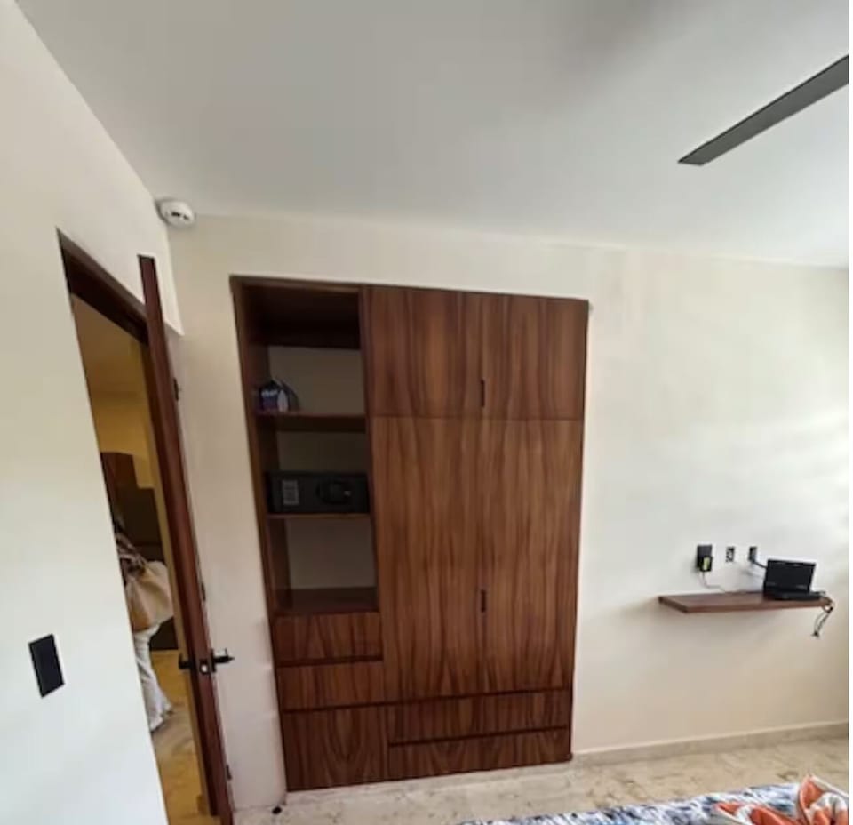 Downstairs Bedroom 1
