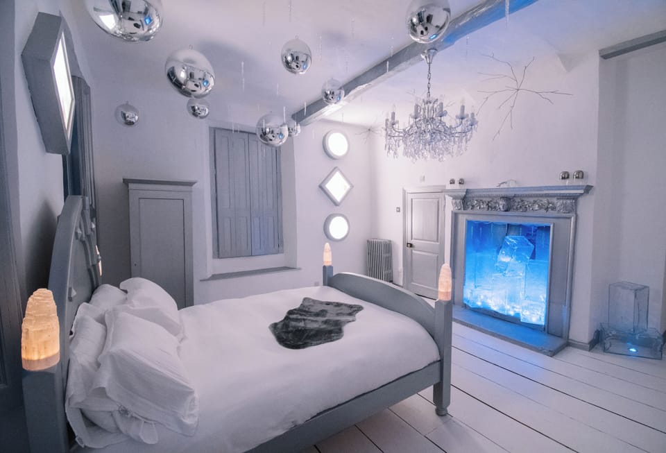 Deluxe Double or Twin Room, 1 Queen Bed, Garden View | Iron/ironing board, free WiFi