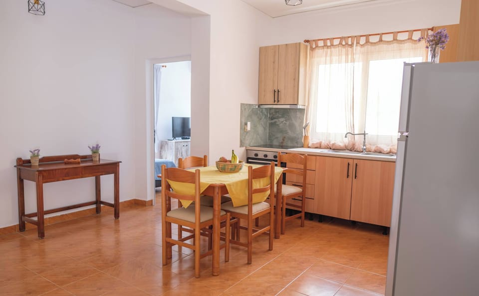 Bright Living Area with Dining Space