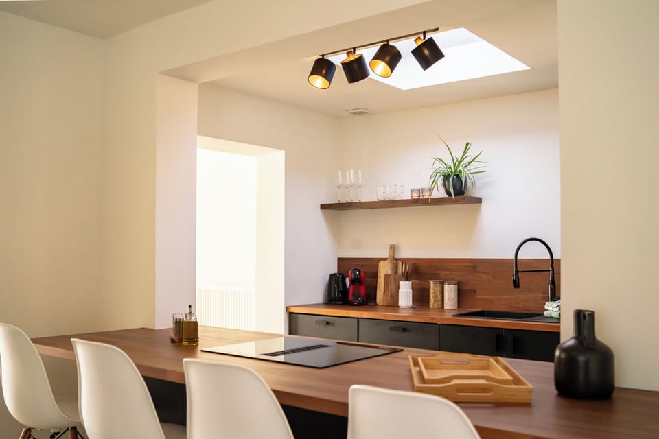 House, 2 Bedrooms, River View | Private kitchen | Full-size fridge, oven, stovetop, dishwasher