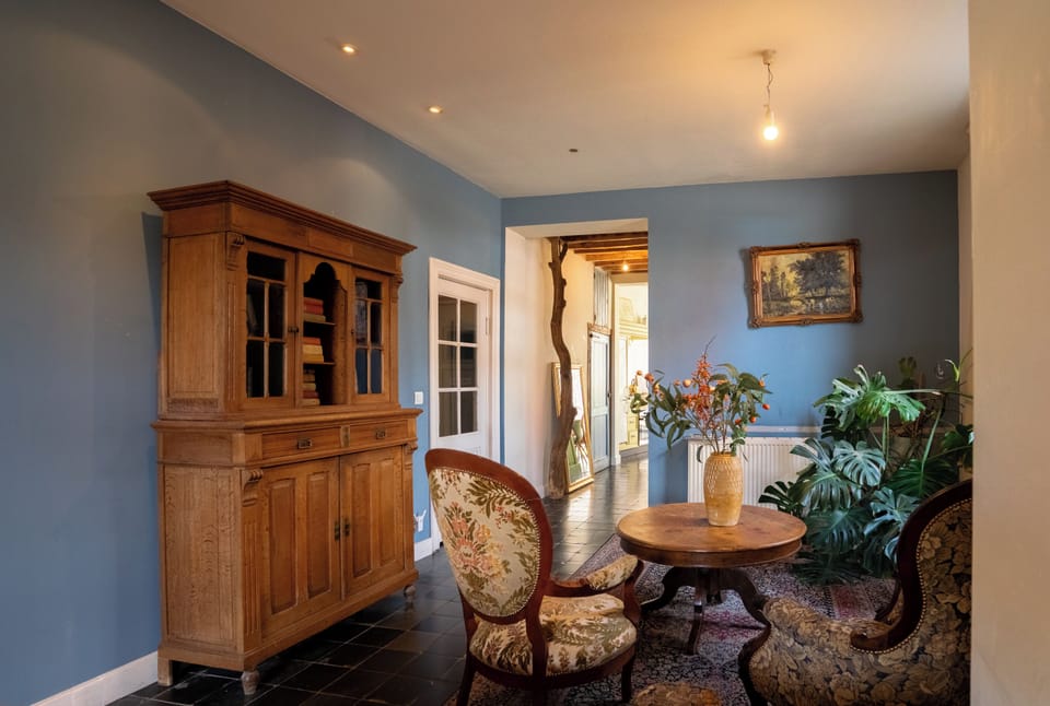 House, 4 Bedrooms | Living area | Flat-screen TV