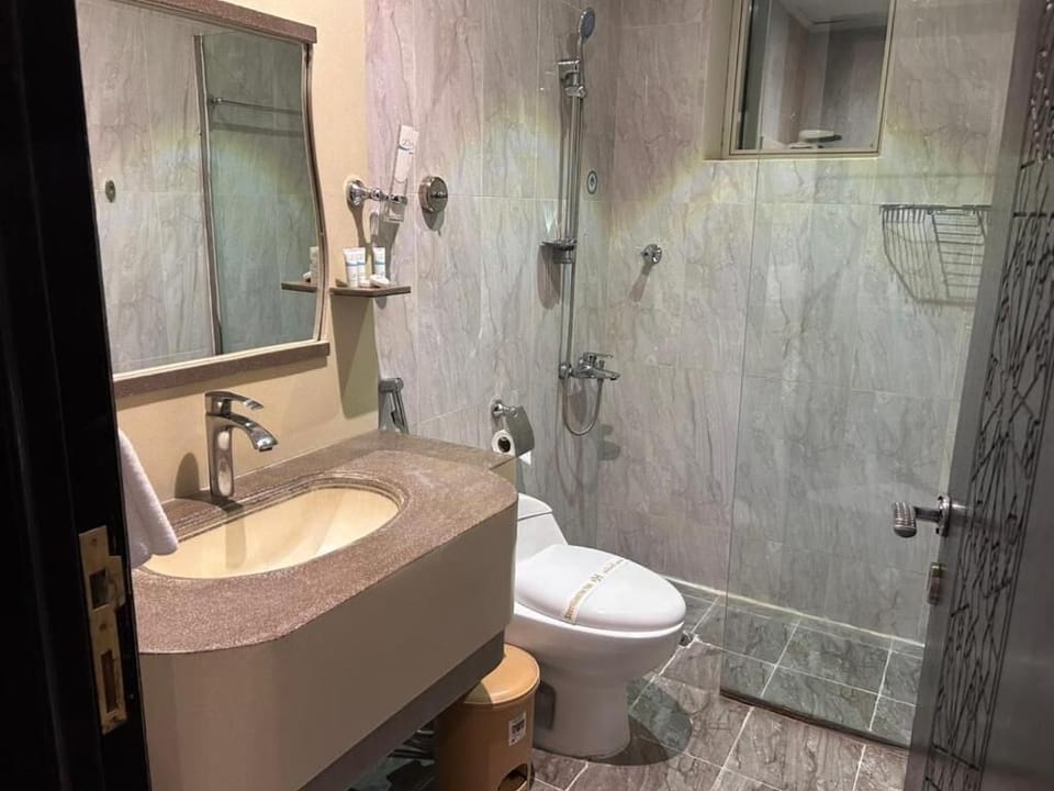 Apartment | Bathroom