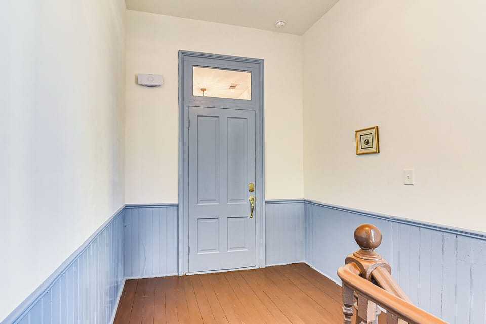 Unit Entrance