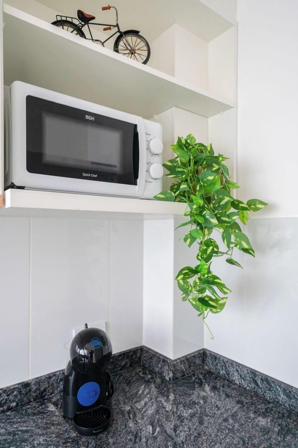 Comfort Apartment | Private kitchen | Microwave, oven, stovetop, electric kettle