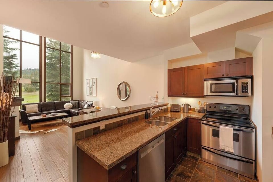 Kitchen (1)