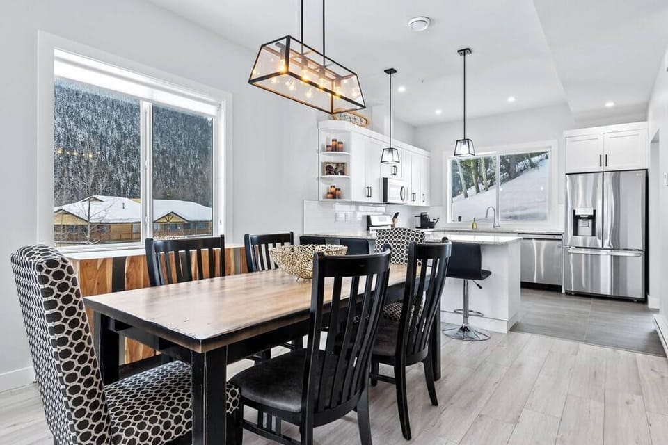 Dining Room (1)