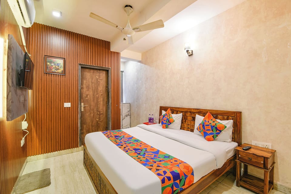 Deluxe Room | Egyptian cotton sheets, premium bedding, in-room safe, free WiFi