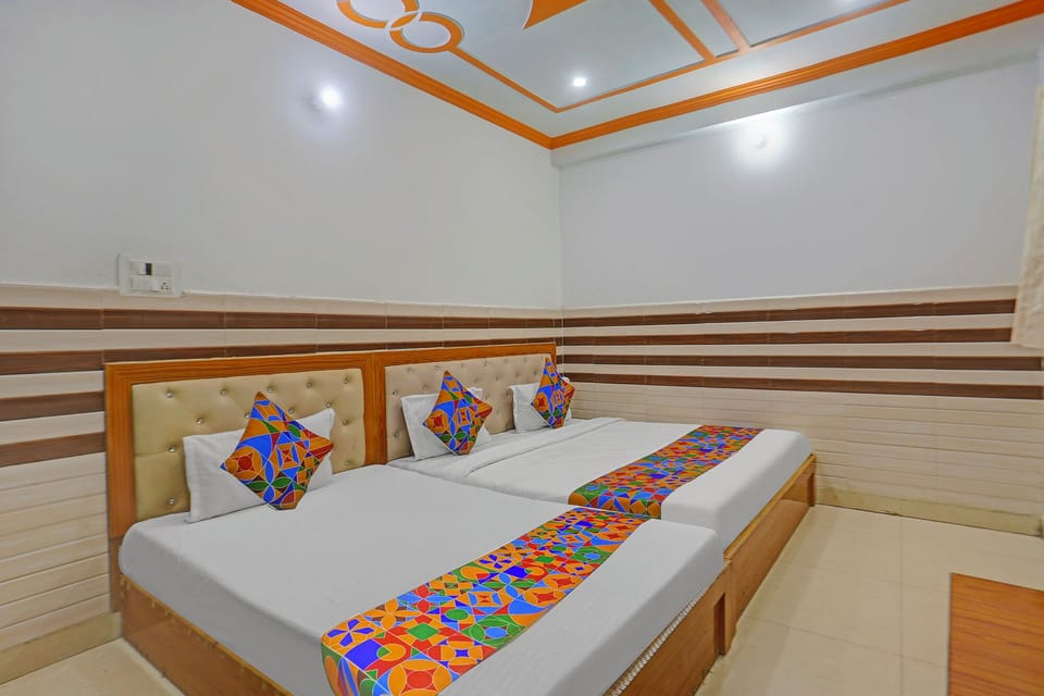 Family Room | Egyptian cotton sheets, premium bedding, in-room safe, desk