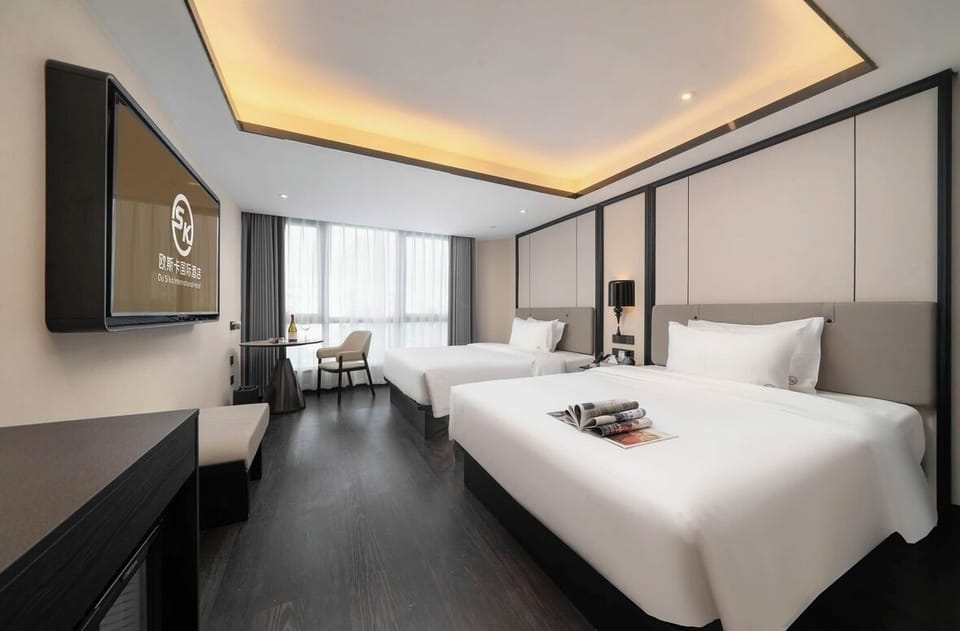 Basic Twin Room | Soundproofing, WiFi (free)