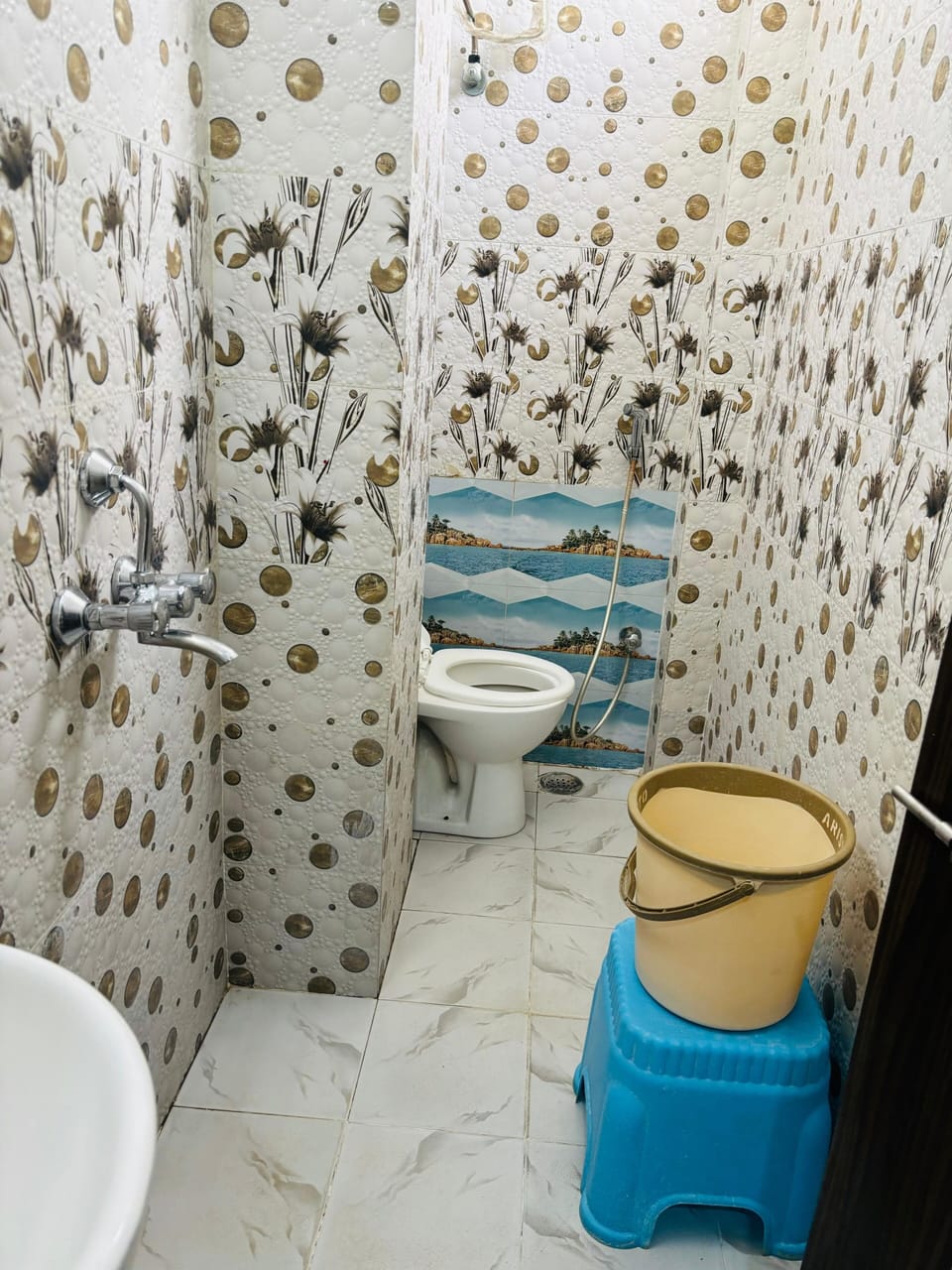 Super Deluxe Four Bed Room | Bathroom | Bathrobes