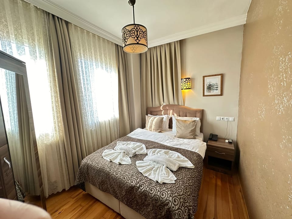 Comfort Double Room, 1 Bedroom, Air conditioning, Sea View | Premium bedding, blackout drapes, soundproofing, free cribs/infant beds