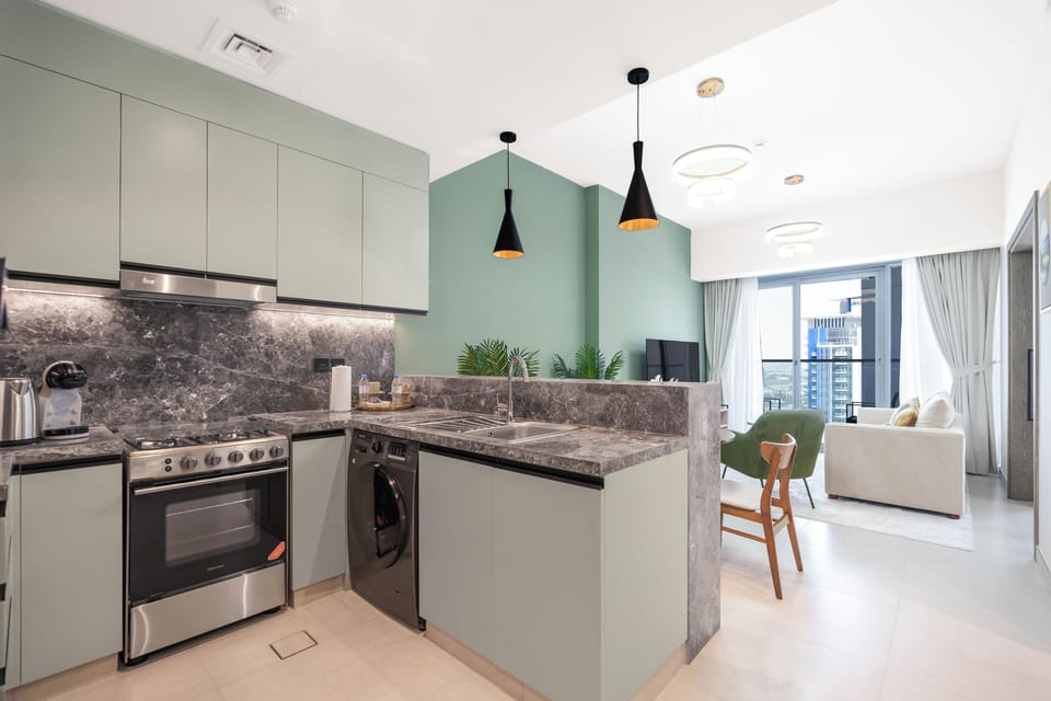 Deluxe Apartment, Balcony | Private kitchen | Fridge, microwave, oven, stovetop