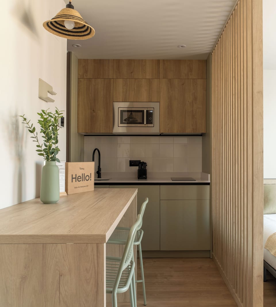 Studio, Balcony | Private kitchen | Fridge, microwave, stovetop, espresso maker