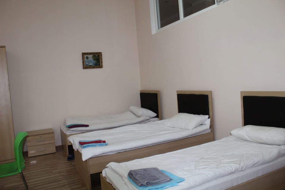 Standard Triple Room | WiFi (free)