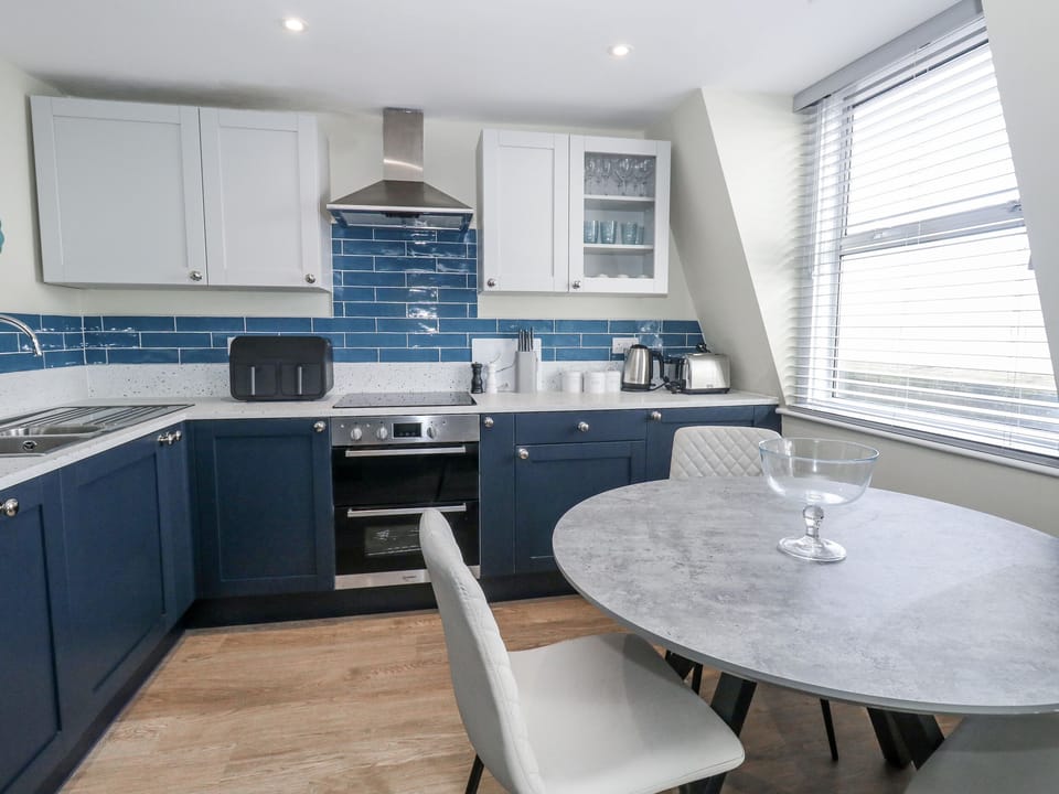 Cottage | Private kitchen | Cookware/dishes/utensils