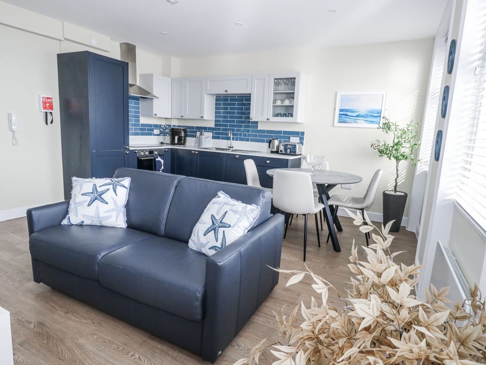 Cottage | Living area