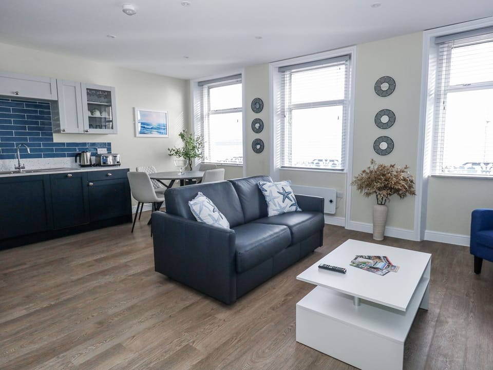 Cottage | Living area