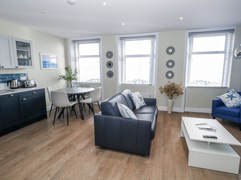 Cottage | Living area