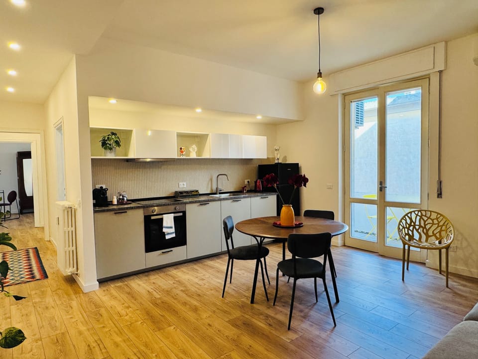 Design Apartment, 2 Bedrooms, Balcony, Courtyard View | Private kitchen | Fridge, oven, stovetop, dishwasher