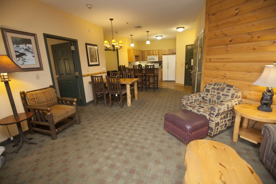 In-room safe, iron/ironing board, free WiFi, bed sheets