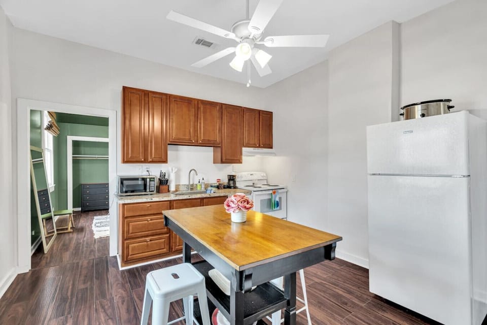 Kitchen + Dining area
