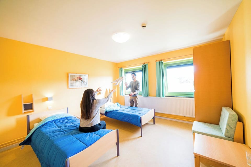 Free WiFi, bed sheets