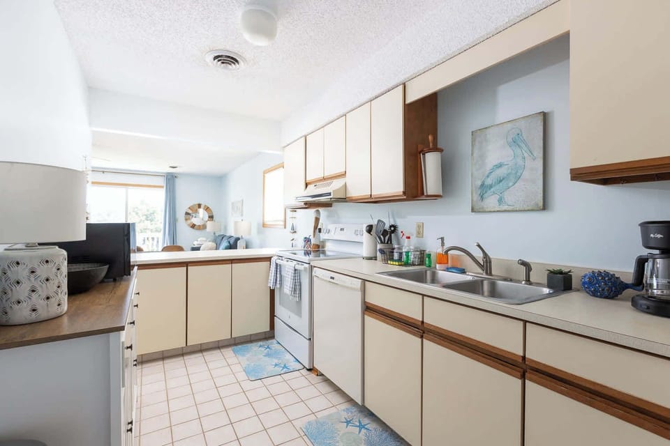 Fully Stocked Kitchen w/ Refrigerator, Oven, Microwave, Stove, Toaster, and Cooking Utensils