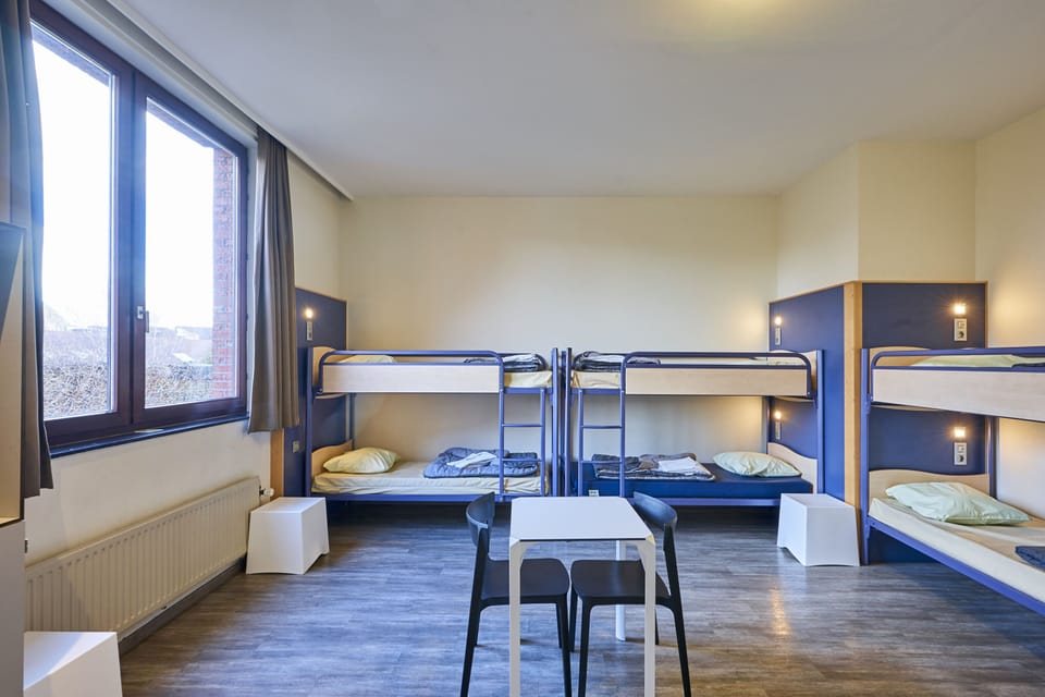 Room (Private 6 bed) | In-room safe, soundproofing, free WiFi, bed sheets
