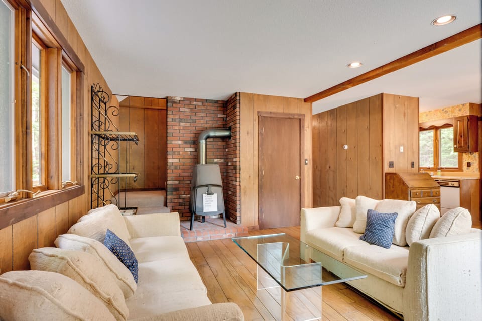 House (5 Bedrooms) | Interior
