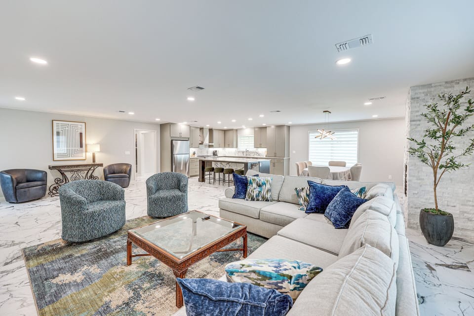 House (3 Bedrooms) | Front of property