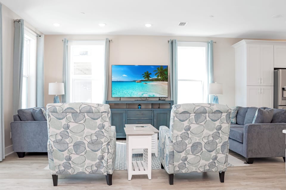 Living Room - Two Recliners