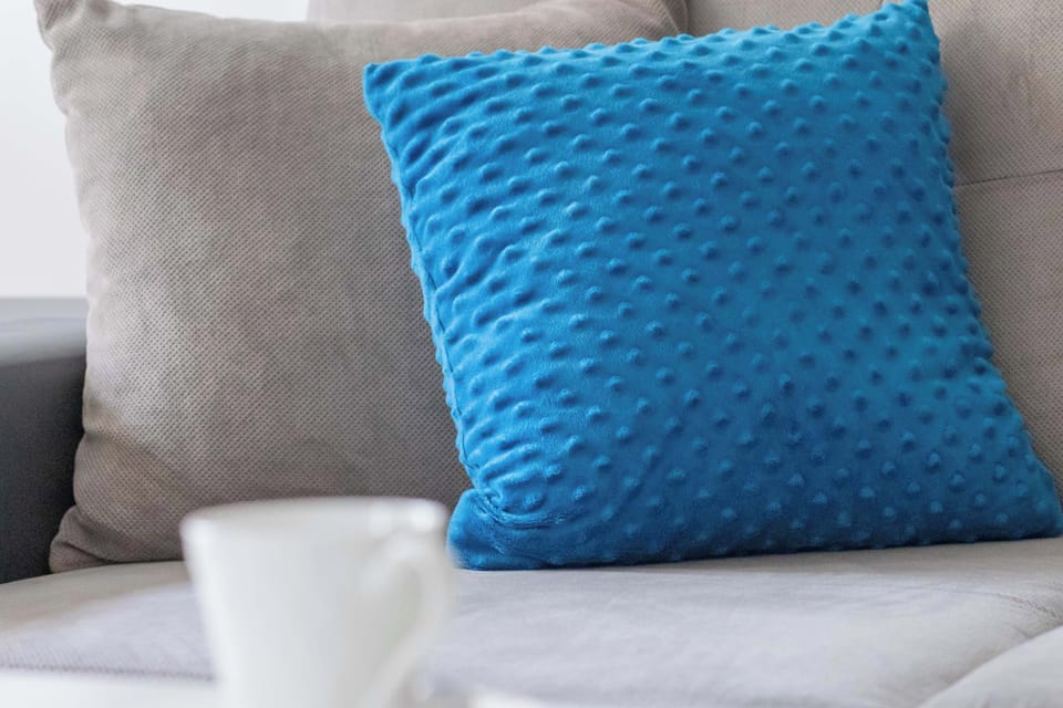 Decorative pillow on the sofa.