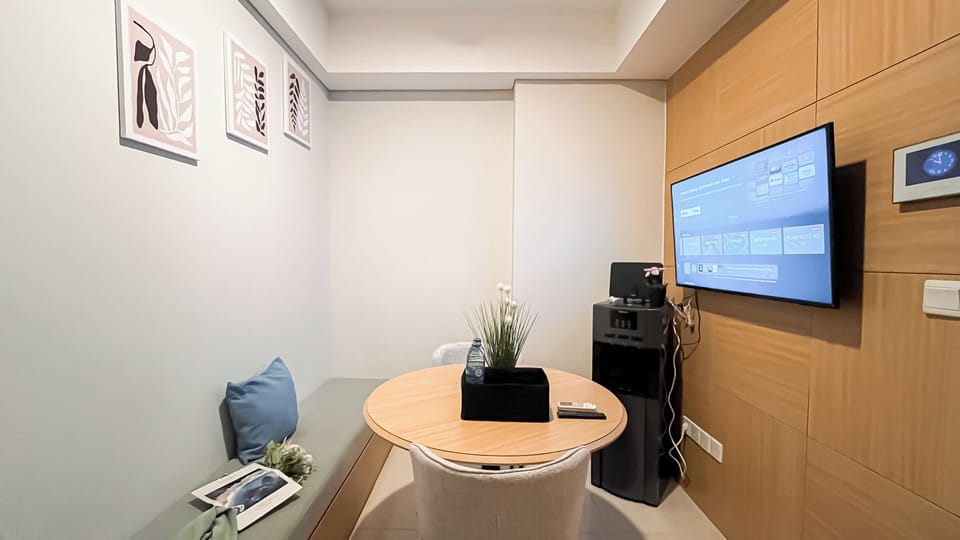 Standard Apartment | Living room