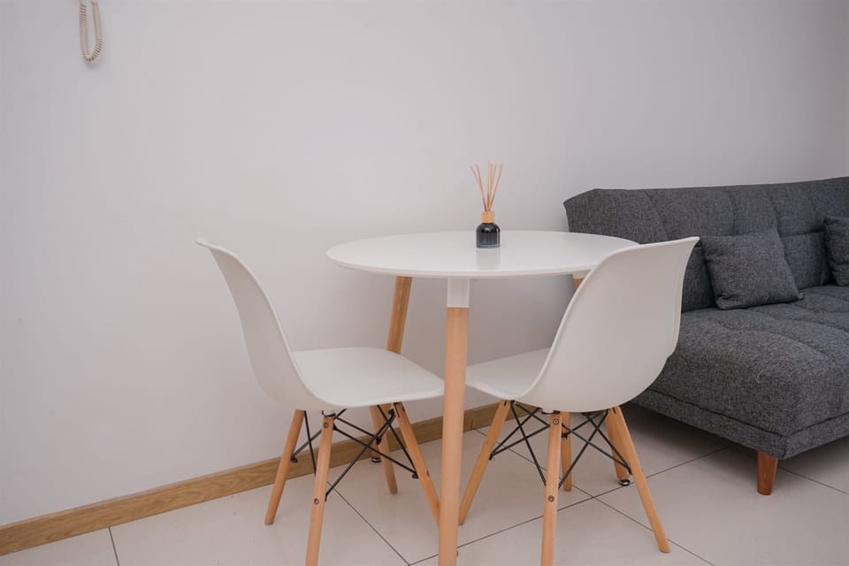 Standard Apartment | Dining room