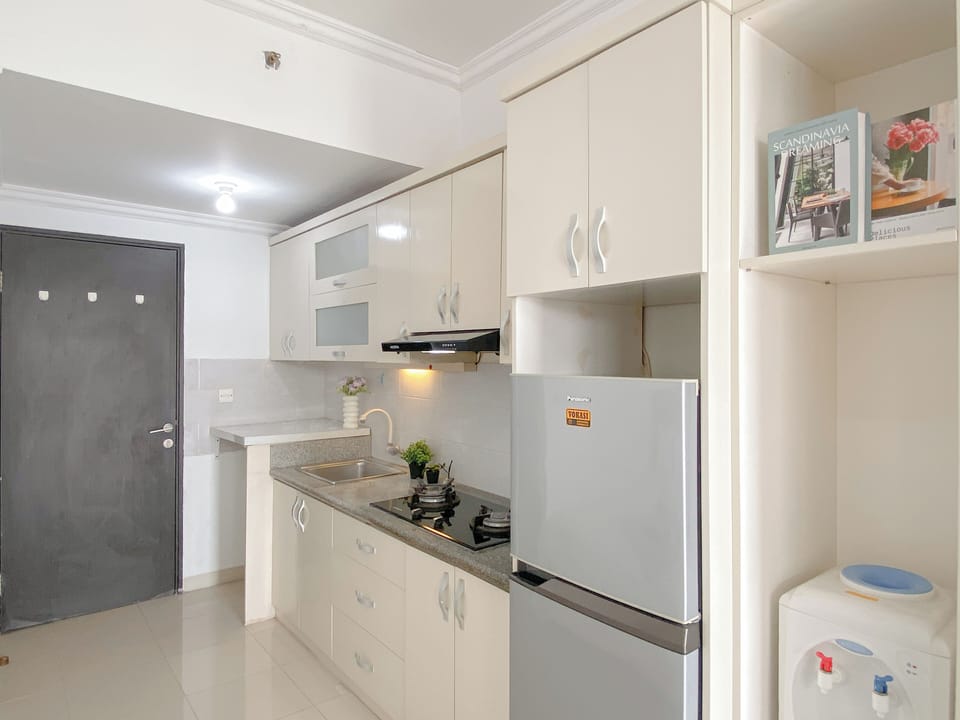 Standard Studio | Private kitchen | Electric kettle