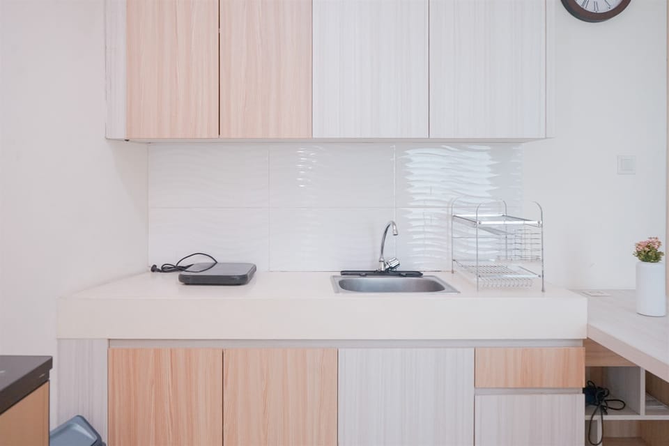 Standard Apartment | Private kitchen | Dining table