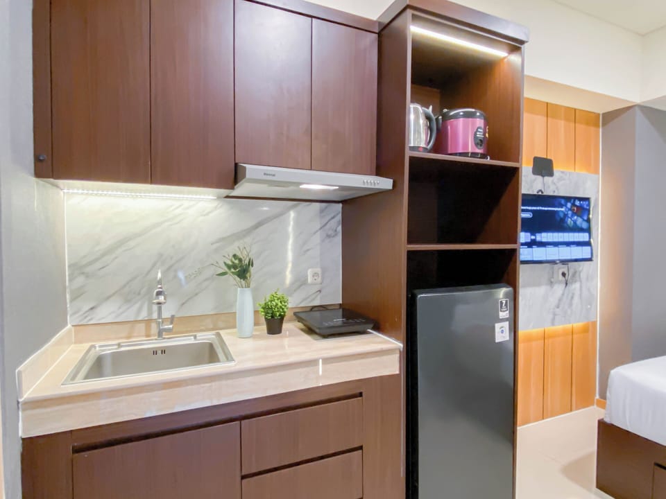 Standard Studio | Private kitchen | Dining tables