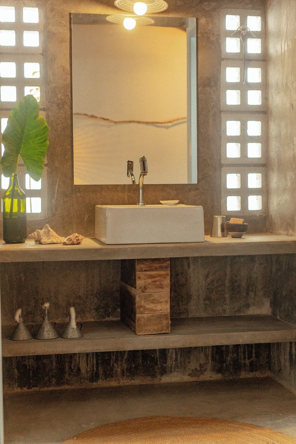 Bathroom | Shower, towels, soap, shampoo
